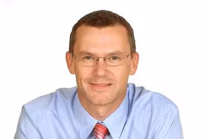 "Bez względu na nazwę", czyli o cechach charakterystycznych umowy o pracę