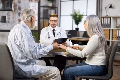 Geriatra - praca, zarobki, doświadczenie, zatrudnienie, przyszłość
