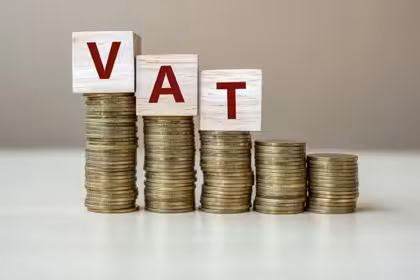 Czy firma musi być podatnikiem VAT?