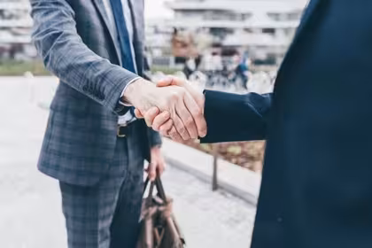 Spółka jawna a spółka cywilna - którą formę prawną wybrać?