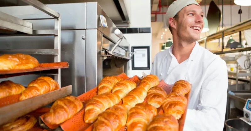 PRACOWNIK / PRACOWNICA PRODUKCJI CIASTA FRANCUSKIEGO