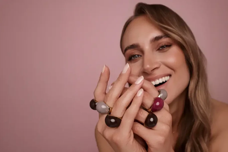 Sprzedawca w sklepie firmowym By Dziubeka - Aleja Bielany Wrocław