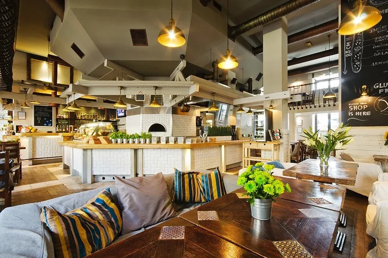 Kelner / kelnerka do restauracji