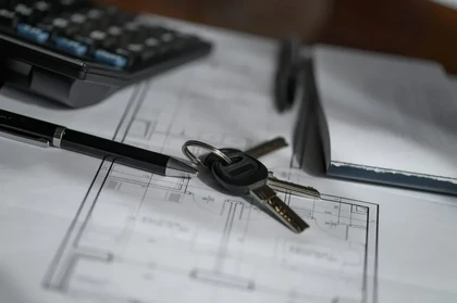 Jedna niska rata zamiast kilku wysokich? Sprawdź, kiedy warto konsolidować zobowiązania