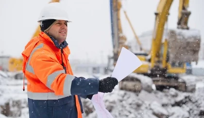Bezpieczna praca w zimie: przewodnik dla pracodawców