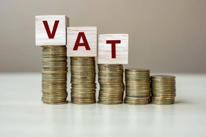 Czy firma musi być podatnikiem VAT?