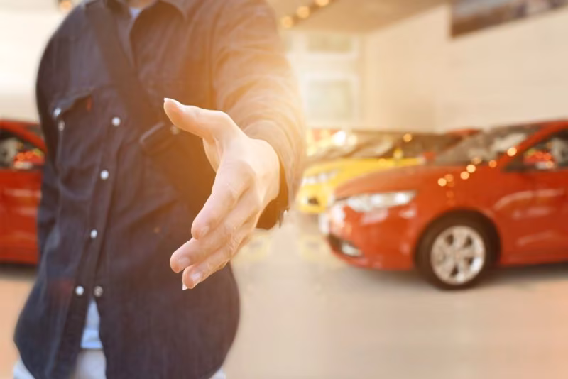 Od warsztatu do biura: ścieżki kariery w motoryzacji