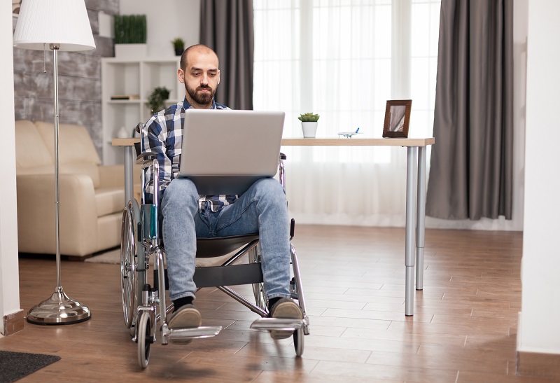freelancer z niepełnosprawnością