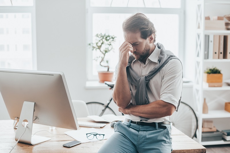 Jak radzić sobie z niekorzystnymi sytuacjami i stresem w pracy